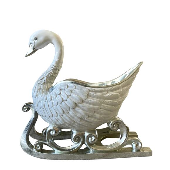 Mackenzie Childs Crystal Palace Swan Sleigh Figurine 16x15 Christmas Holiday NEW - Picture 8 of 16